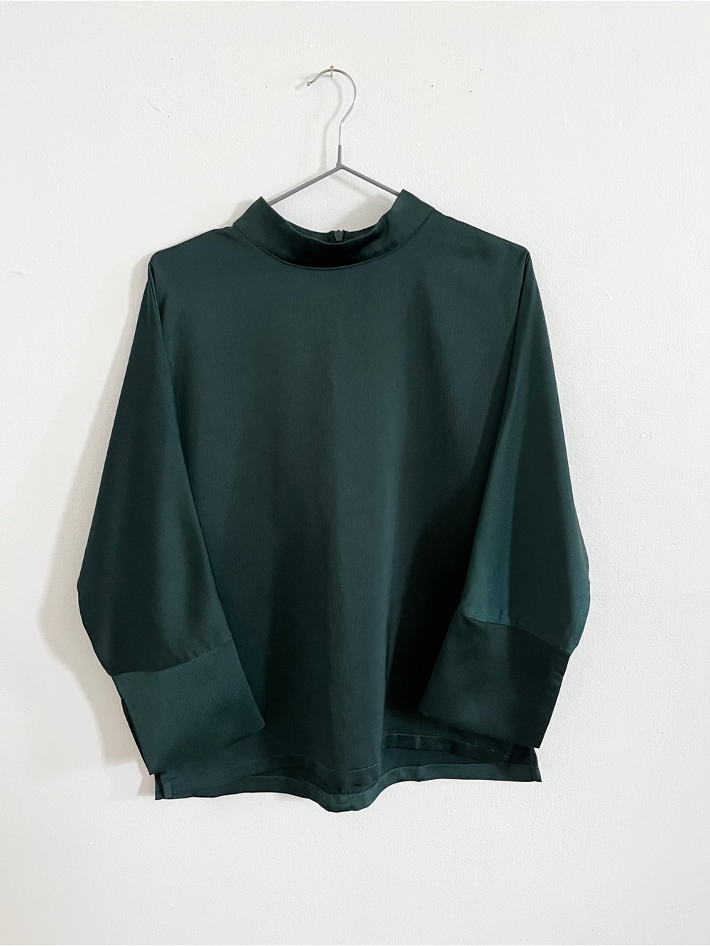 Deep Green Minimalist Blouse (small)